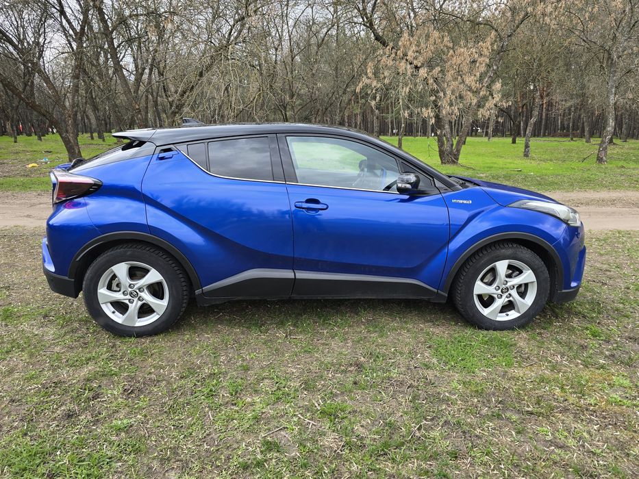 Toyota C-Hr hybrid