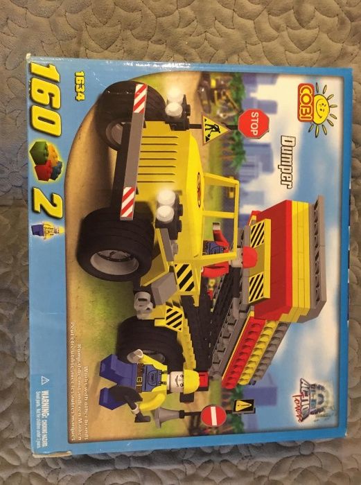 Klocki cobi wywrotka