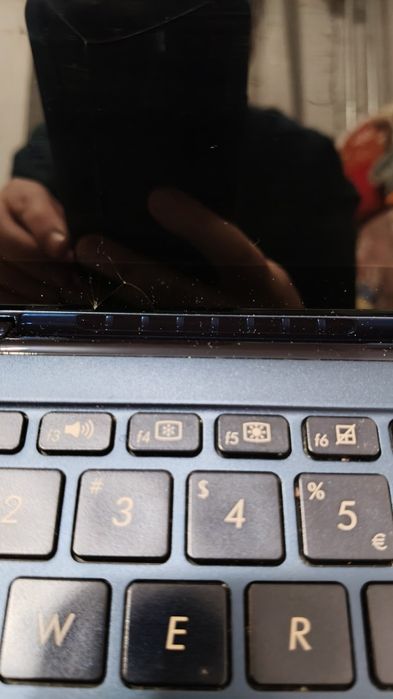 ASUS ZenBook Flip 13