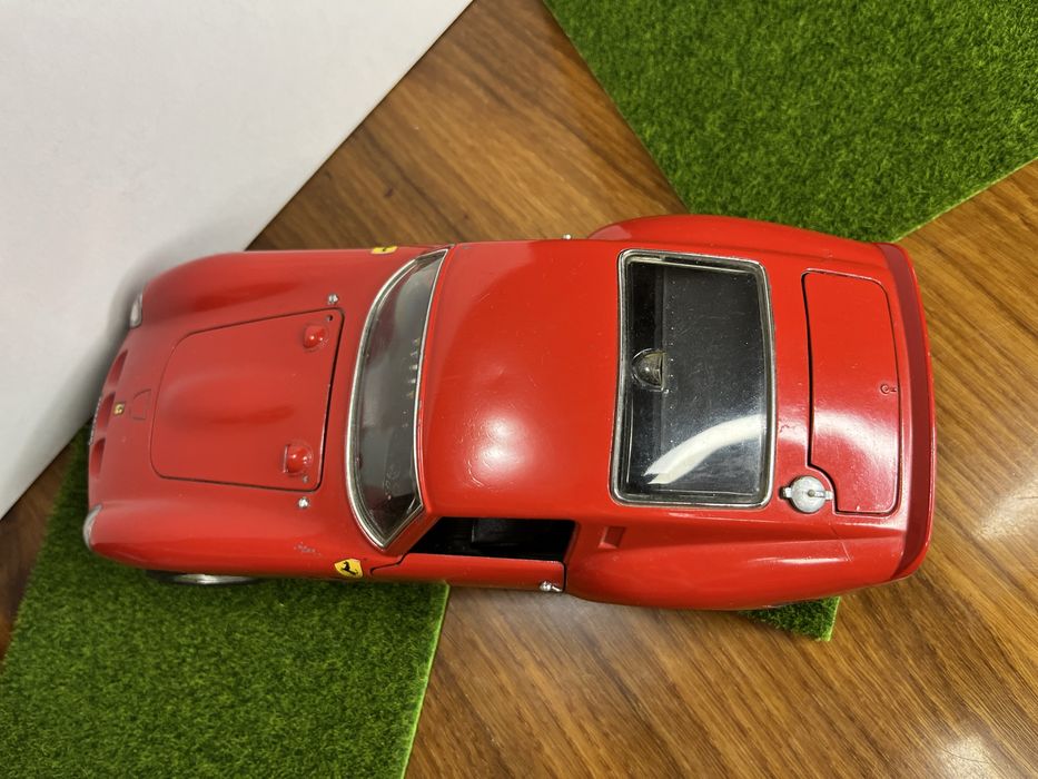 Ferrari GTO Burago 1:18