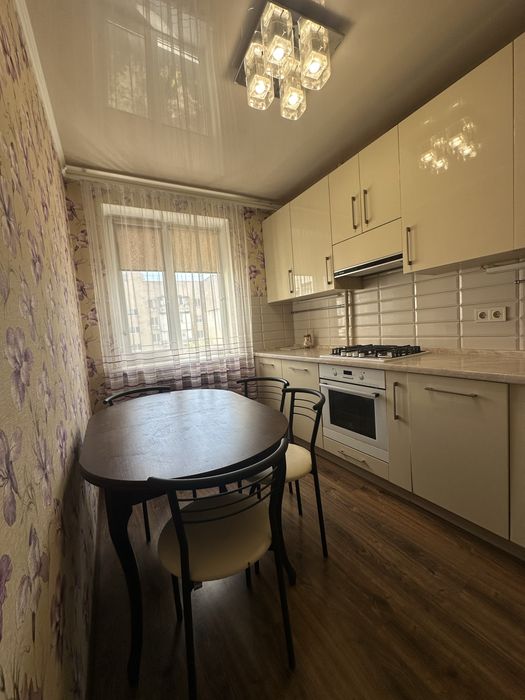 Продам 4 комнатную квартиру 80 м2, Св Рихтера ПриватБанк єВідновлення