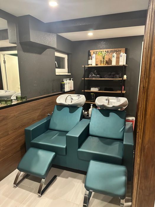 Cabeleireiro, centro de estética para trespasse na Rua João da Silva