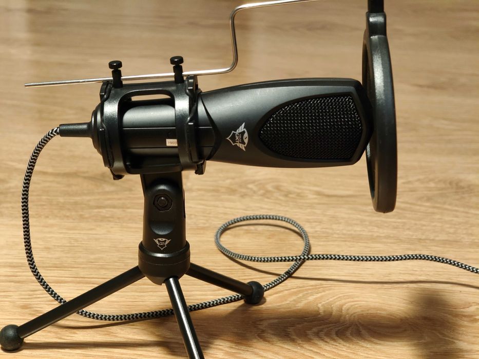 Mikrofon Trust GXT ze statywem