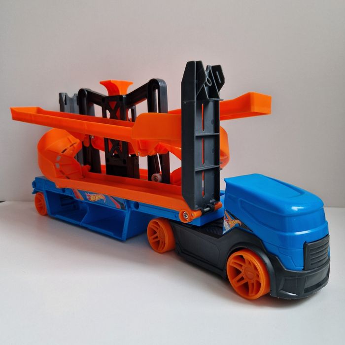Hot Wheels Хот Вілс Автовоз Транспортер Крутий спуск City Lift & Launc