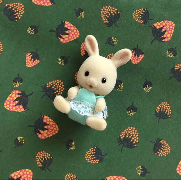Nowy króliczek Sylvanian Families Epoch Baby Party Series blind bag