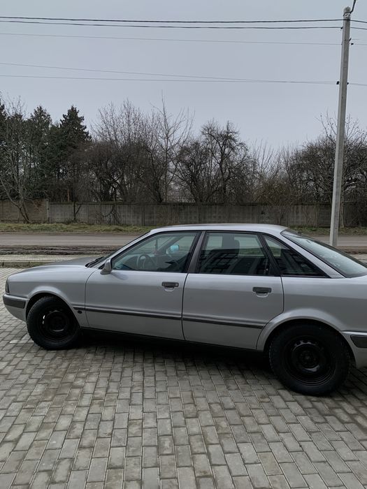 Ауді 80 b4 1993.