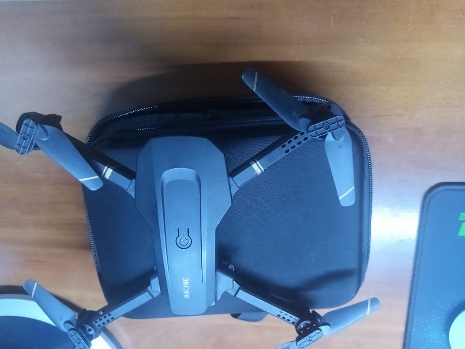 Квадрокоптер с камерой 4DRC