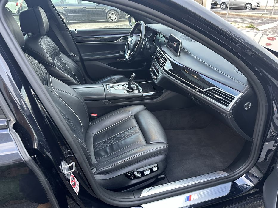 BMW 740e M Performance