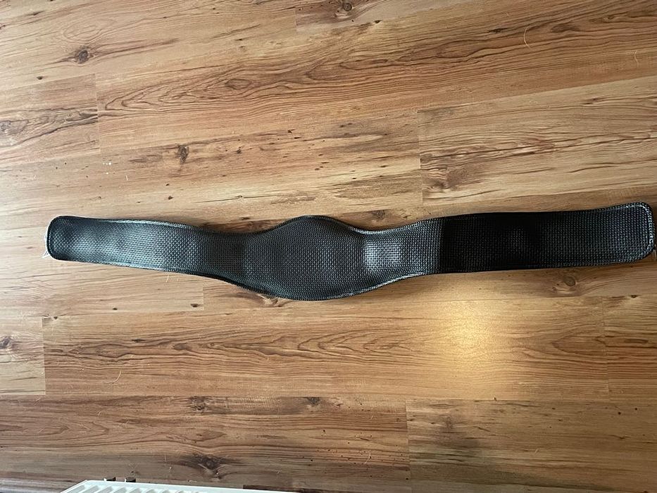 Brązowy popręg bates