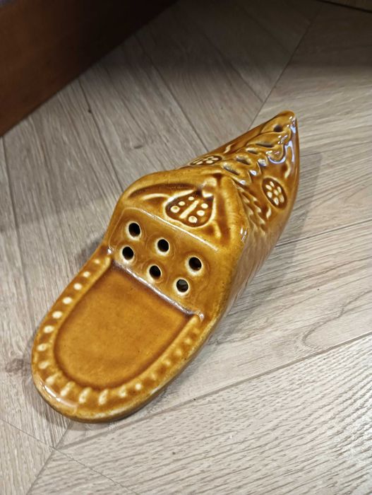 Ikebana wazon wiszący but ciżemka Bochnia ceramika