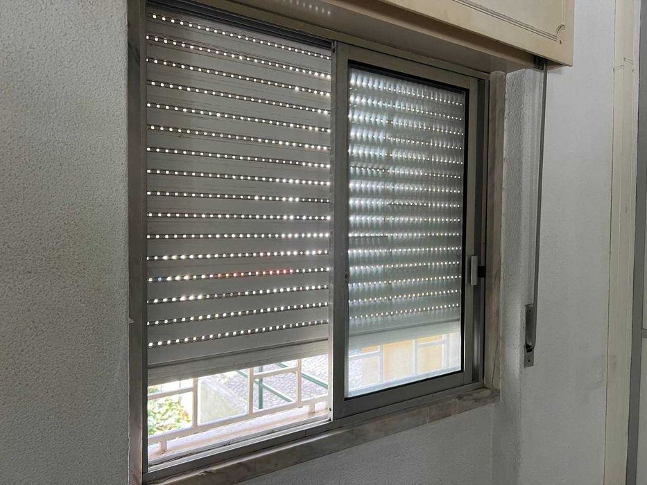 11 Janelas em Ótimo Estado