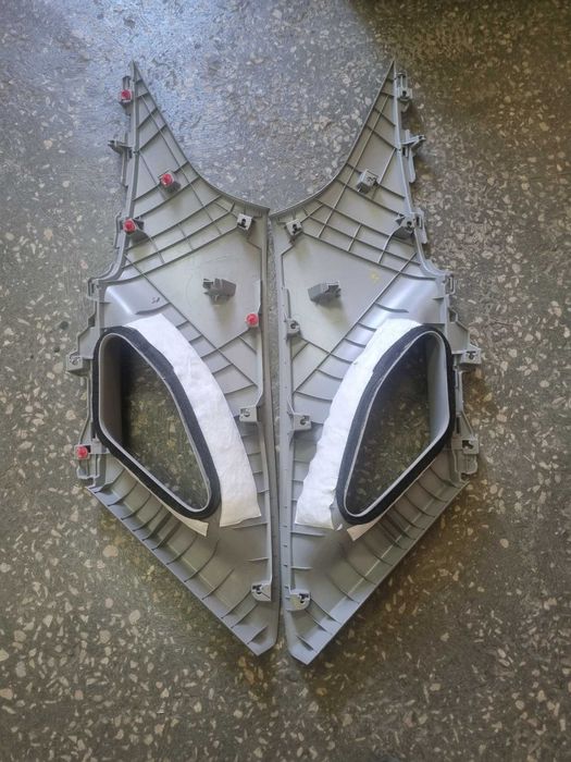 Елементи салону LEXUS RX350 (Модель: GGL25L) у світлому кольорі