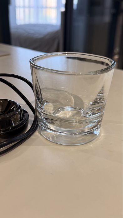 Продам зарядну склянку для зубної щітки Philips sonycare серії DiamondClean 9000
