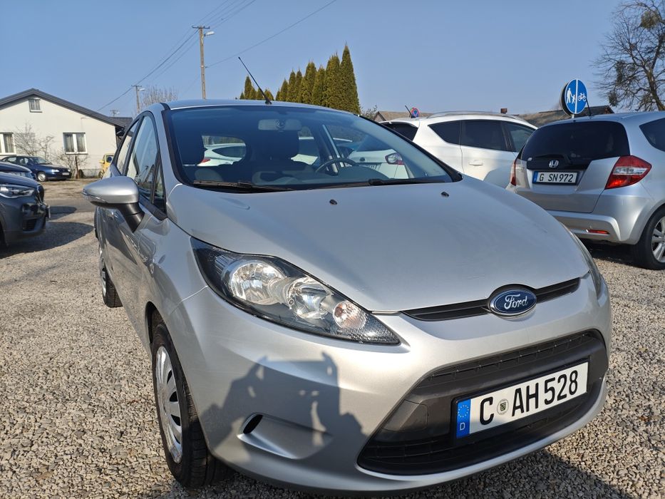 Fiesta  102tyś.km. Cała oryginalna.  2011r.