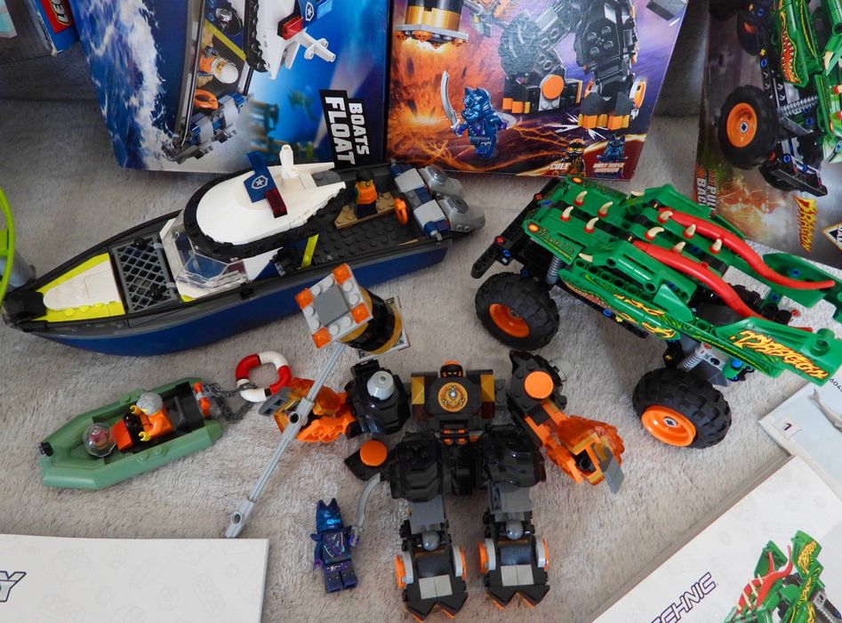Paka 4 zestawy lego, City Ninjago Technic, świat robotów, Mech