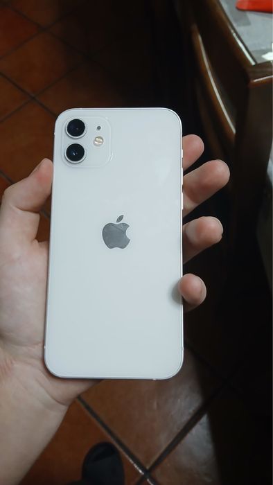 iphone 12 em bom estado