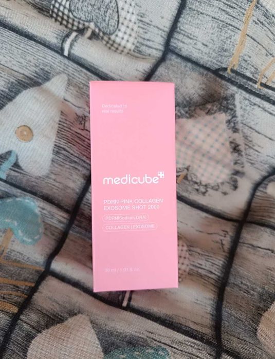 Medicube PDRN pink serum z kolagenem i egzosomami 2000