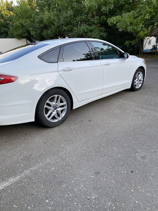 Продам  Ford Fusion