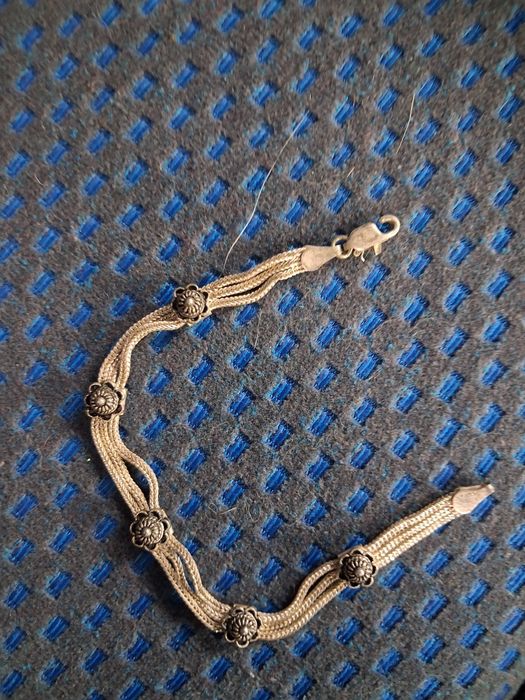 Б р а с л е т      с е р е б р я н и й