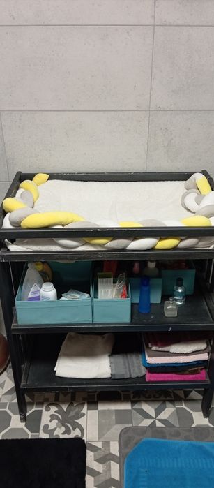 Trocador IKEA pintado