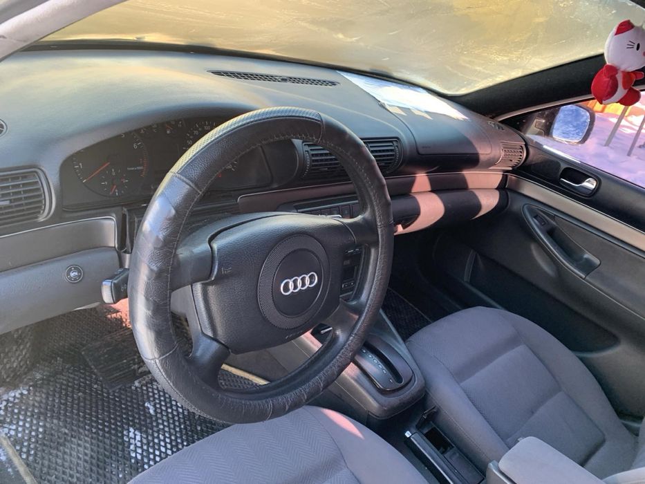 Aydi A4 B5 1998 року