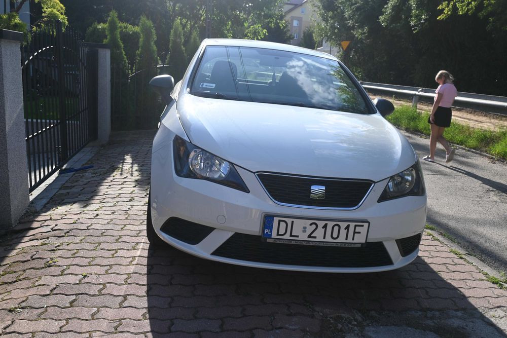 Sprzedam samochód Seat Ibiza 2012 r.