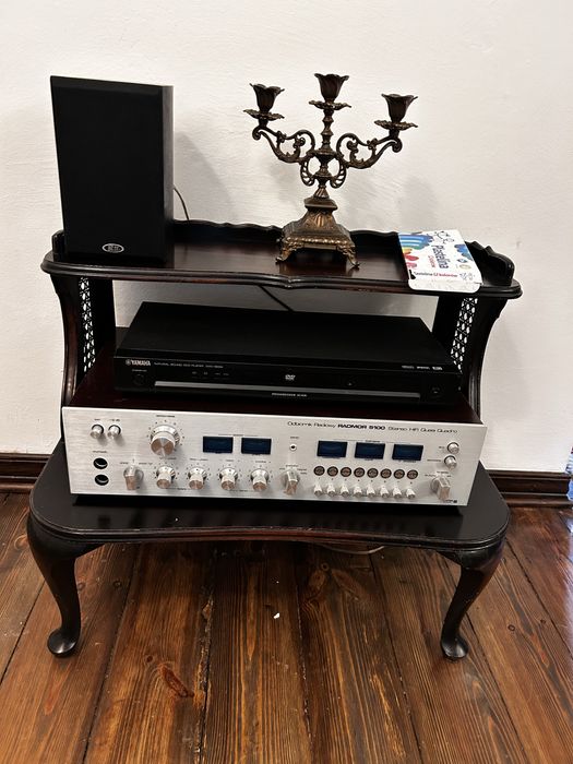 Stolik retro z rafią