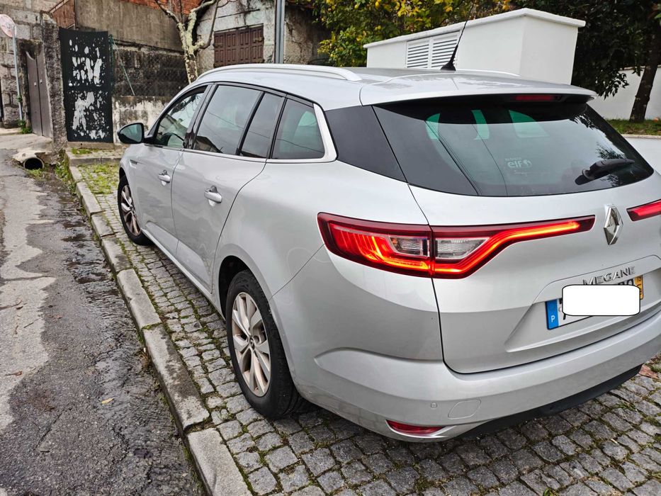 Renault Megane Sport Tourer 1.5 dCi Limited - Muito Estimada