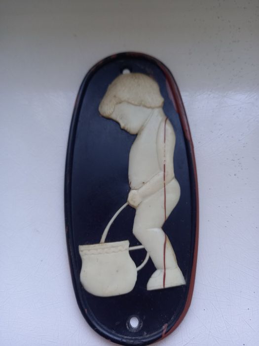 Вешалка и писающий мальчик СССР