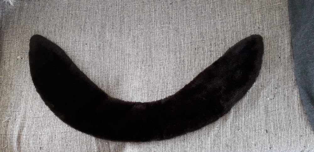 Gola de pelo, castanha, arredondada (2)