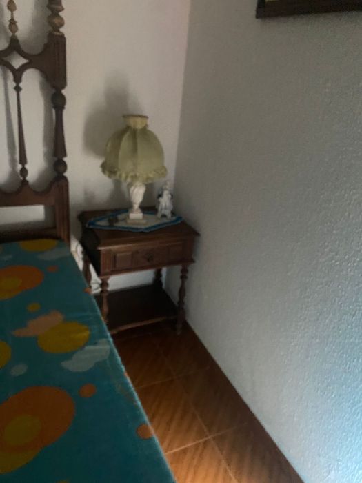 Cama madeira com colchão