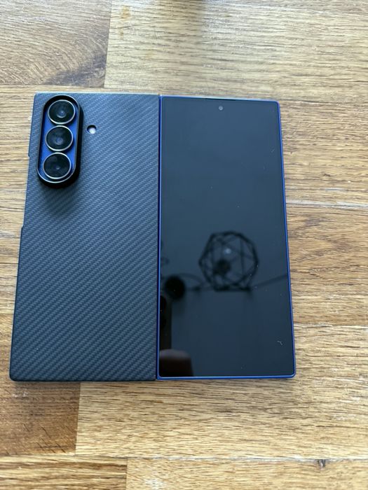 Samsung Fold 7 12/256 Navy / Pitaka cover / MagSafe