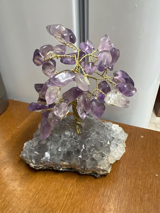 Arvore ametista, cristal, conexão espiritual