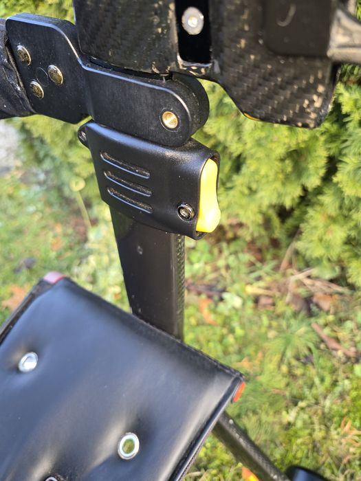 Carbon włókno węglowe ,ultra lekki chodzik rollator balkonik na kołach