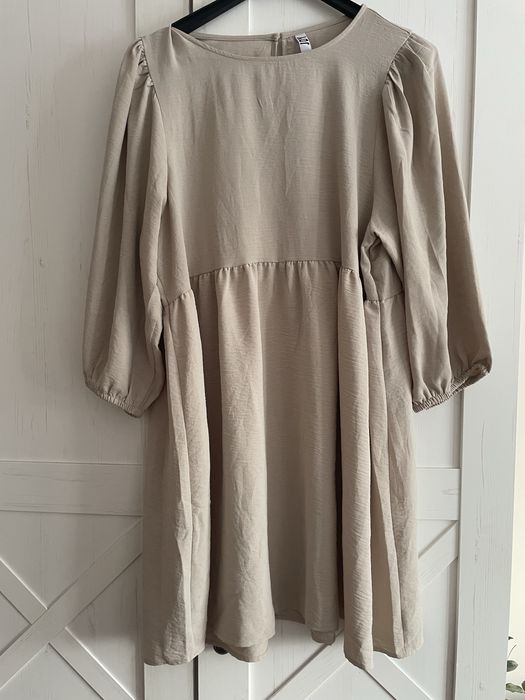 Sukienka  rozmiar 42 Xl