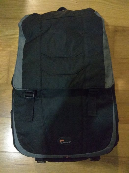 Lowepro backpack like new64584765017474120