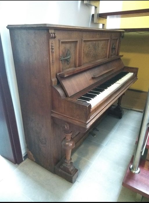 Pianino Traugott Berndt zabytkowe