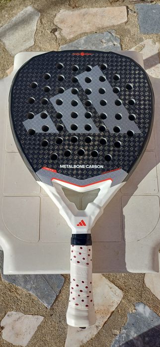 Raquete adidas  metalbone carbon