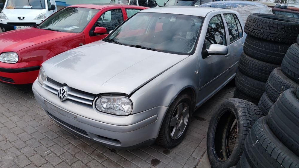 lampy tył L+P VW GOLF 4 dawca 200zł 2szt