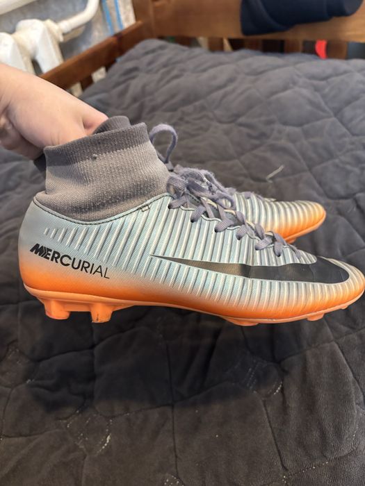 Футбольні бутси Nike 39р.