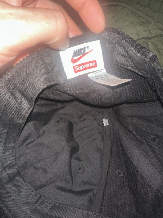 Cap Nike x Supreme