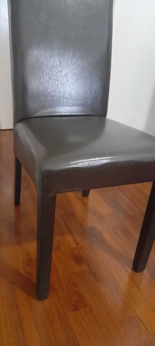 Mesa de Vidro com 6 Cadeiras