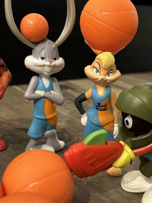 kolekcja zabawek Space Jam 2 – oryginalne figurki z McDonald’s