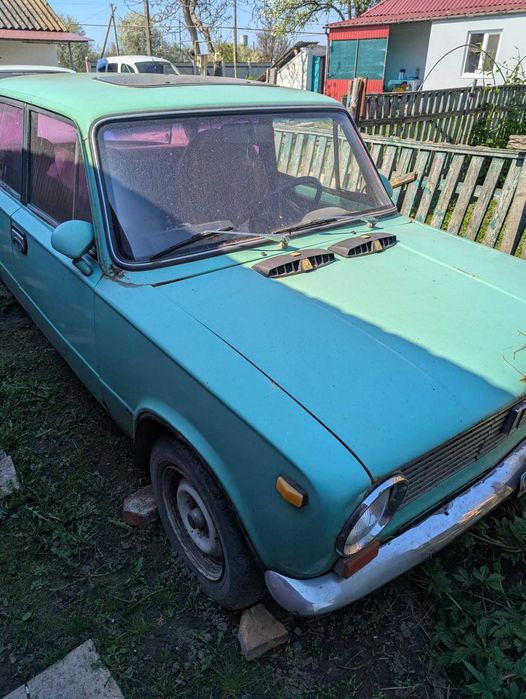 продам ваз 21011