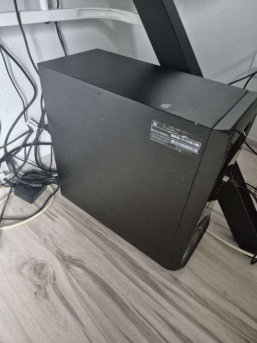 Komputer stacjonarny