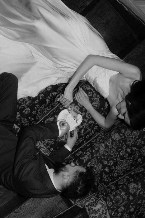 WYPRZEDAŻ!!! Powystawowa jedwabna suknia ślubna roz. 40