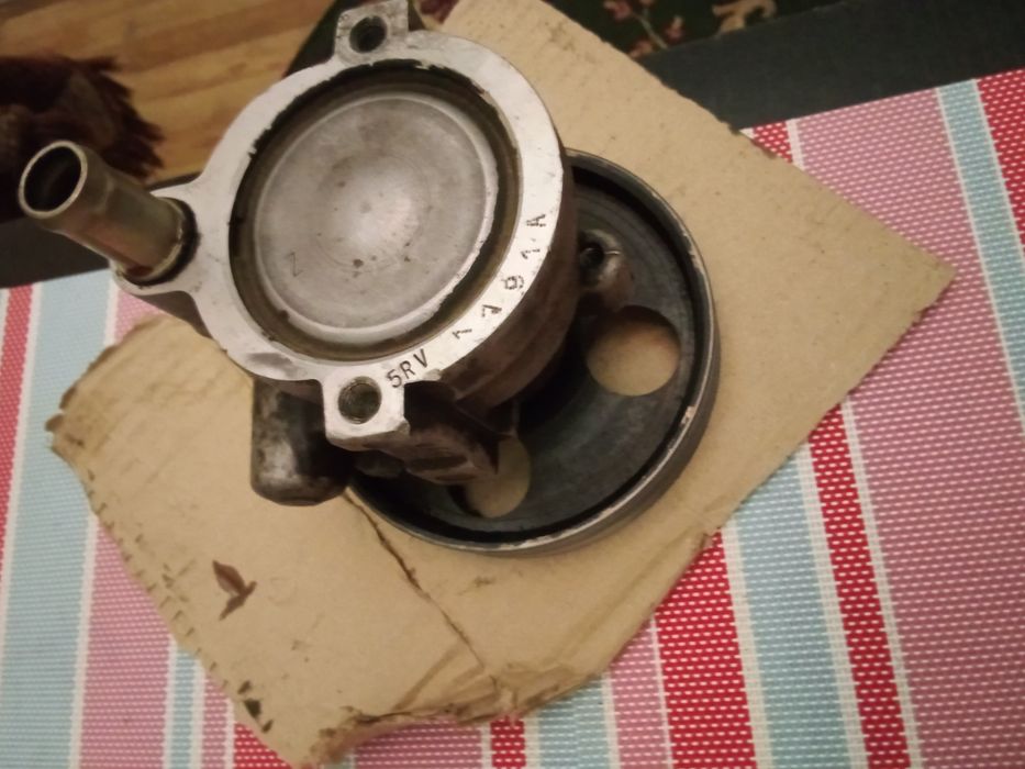 Насос ГУР  Renault  traffic 5рк