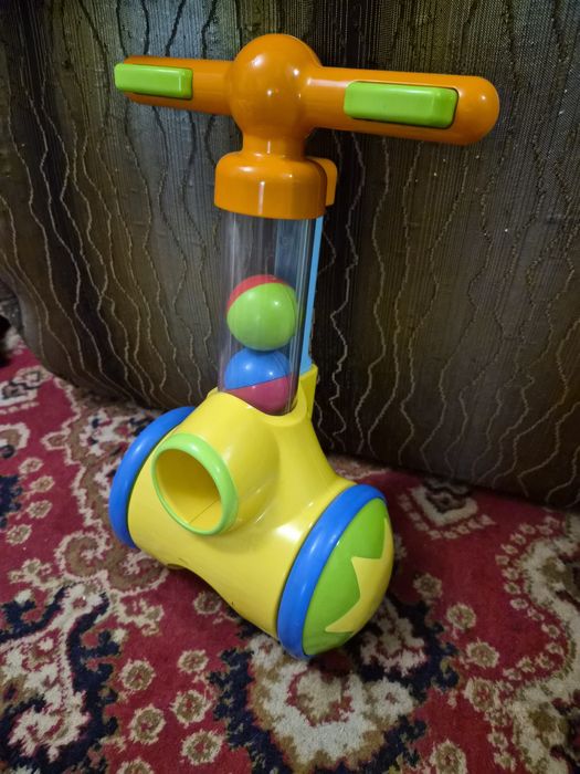 Каталка Тому з кульками, игровой Мультицентр  Kiddieland