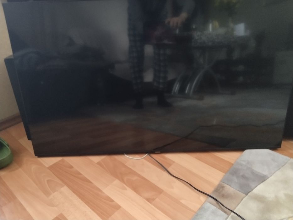 Телевизор Samsung 50 tu. 8000