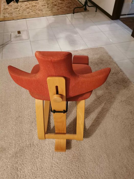 Cadeira Secretária ERGONÓMICA